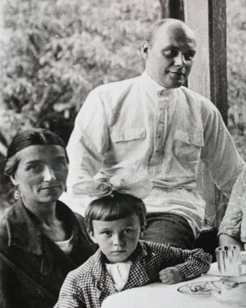 Солодовников с супругой Ниной Станиславовной и дочерью Мариной