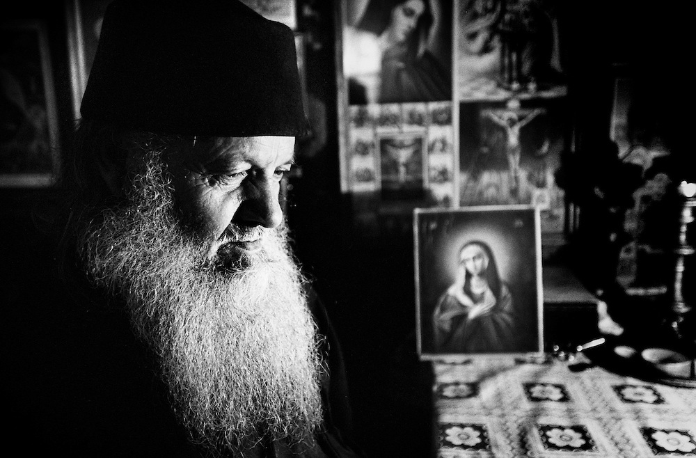 Orthodox-monks-24.jpg