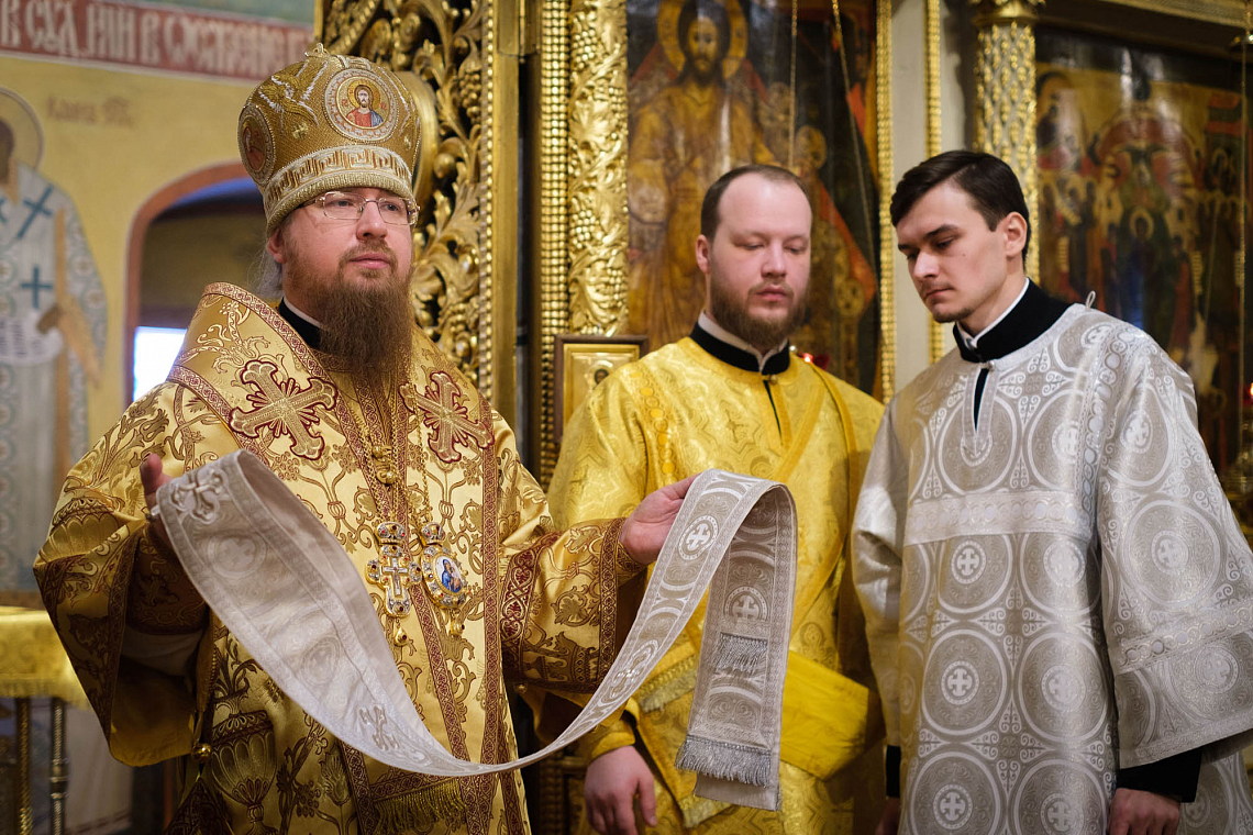 Епископ Звенигородский Феодорит рукоположил в сан диакона магистранта СДА Владислава Ратникова
